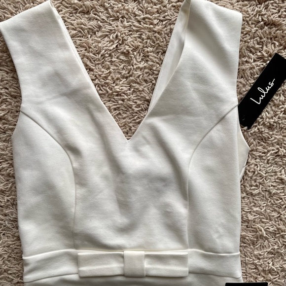 *NWT* White sleeveless bodycon dress - Picture 3 of 5